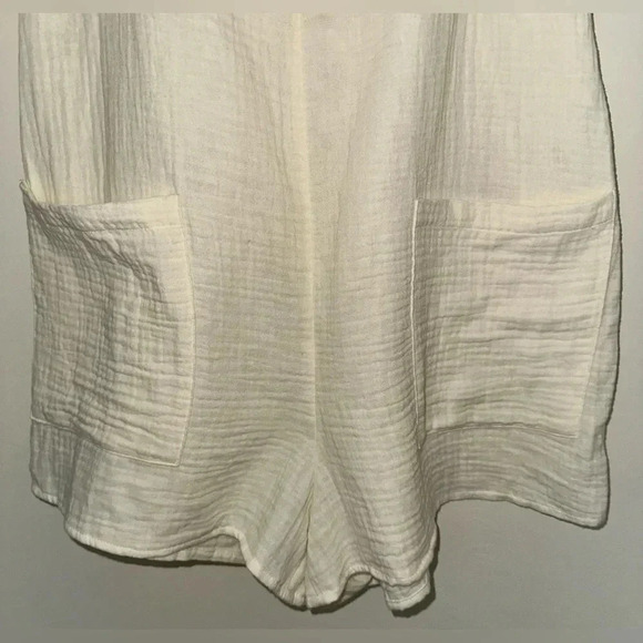Xhilaration Cover Up Romper Cream Size Medium - Picture 4 of 7